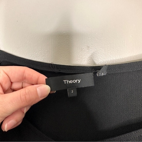 Theory spaghetti day dress in summer crepe - Picture 5 of 12